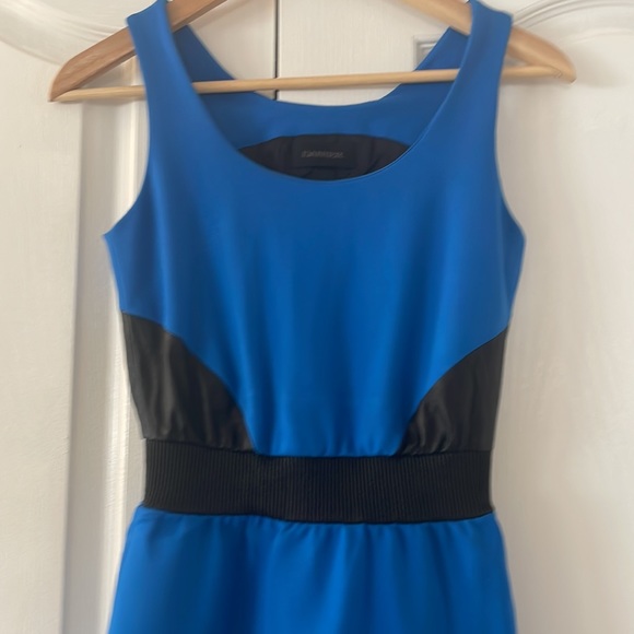 Danier Genuine Leather and stretch fabric dress in blue and black SIZE M - Picture 2 of 9